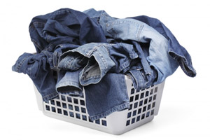 Как стирать джинсы